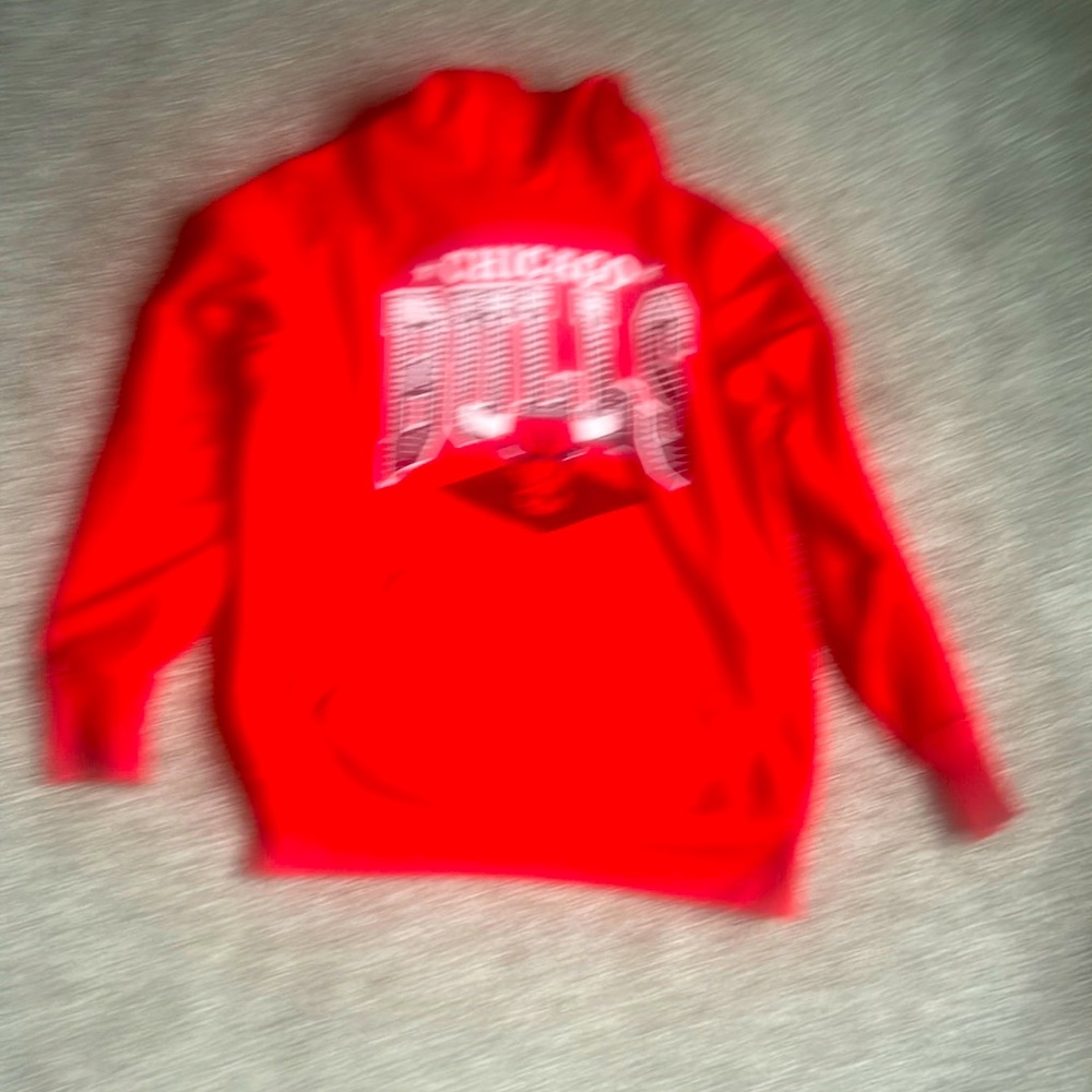 Men’s Chicago Bulls hoodie size small